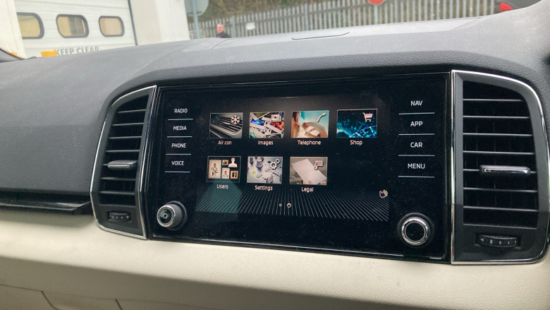 Skoda Karoq 1.5 TSI SE L 5dr DSG Petrol Estate